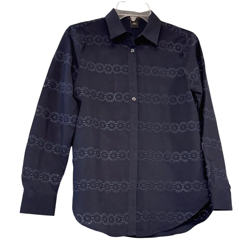 Ann Taylor Petite Navy Blue Eyelet Embroidered Button Down Blouse 2P Long Sleeve